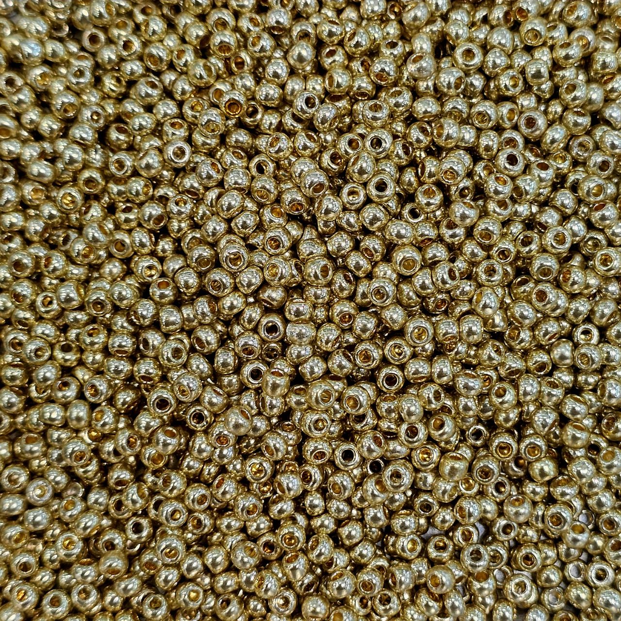 منجوق طلایی اف جی بی